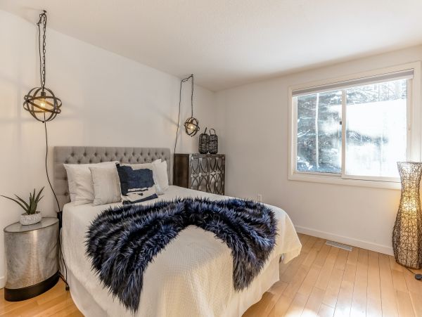 Vail Great Mountain Views Five Bedroom Rental Home