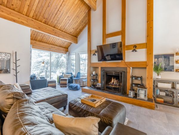 Vail Great Mountain Views Five Bedroom Rental Home