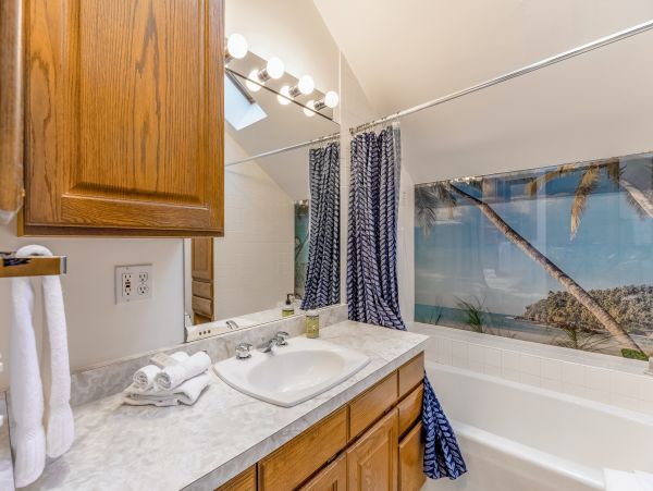 Vail Great Mountain Views Five Bedroom Rental Home