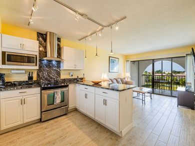 Marco Island Vacation Condo Sleeps Two Guests