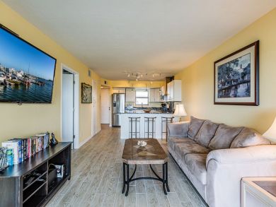 Marco Island Vacation Condo Sleeps Two Guests