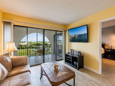 Marco Island Vacation Condo Sleeps Two Guests