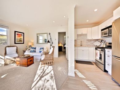 Oceanview & 30 Steps to the Sand 1 Bedroom Condo in La Jolla