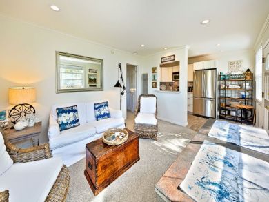 Oceanview & 30 Steps to the Sand 1 Bedroom Condo in La Jolla