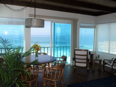 La Jolla Two Bedroom Oceanfront Vacation Condo