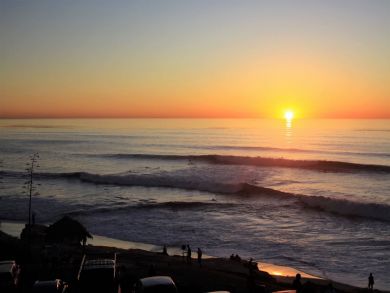 La Jolla Two Bedroom Oceanfront Vacation Condo