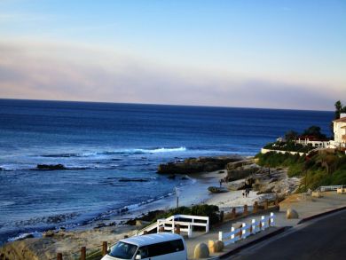 La Jolla Two Bedroom Oceanfront Vacation Condo