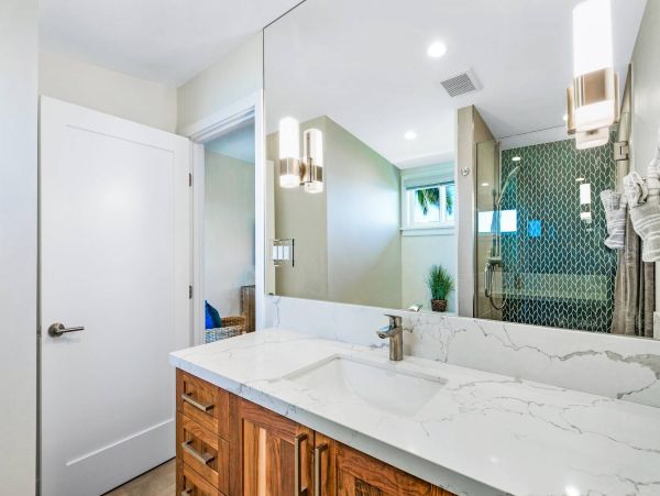 Oceanfront Maui Vacation Rental - Lahaina Condo with Lanai & Whale Watching