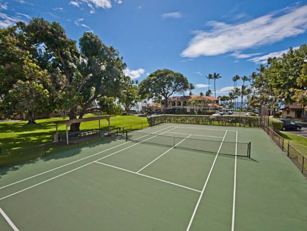 Oceanfront Maui Vacation Rental - Lahaina Condo with Lanai & Whale Watching