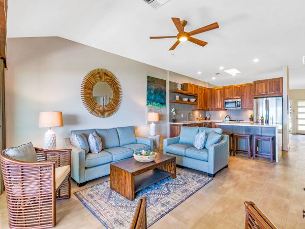 Oceanfront Maui Vacation Rental - Lahaina Condo with Lanai & Whale Watching