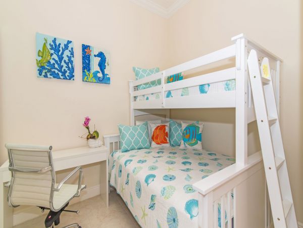 Luxury Six Bedroom Vacation Home Sea Views In Cayman Island