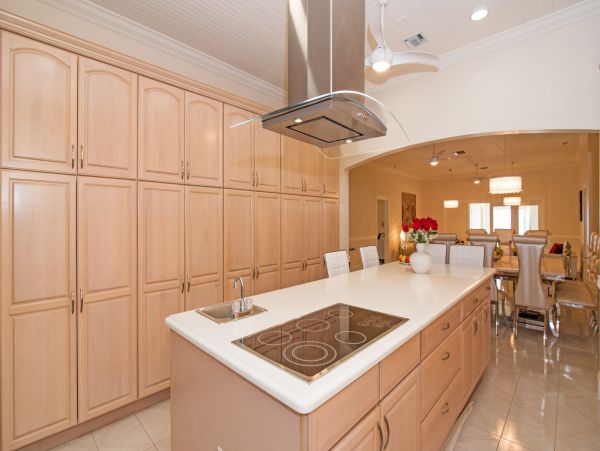 Luxury Six Bedroom Vacation Home Sea Views In Cayman Island