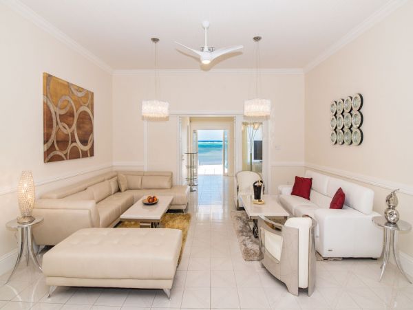 Luxury Six Bedroom Vacation Home Sea Views In Cayman Island