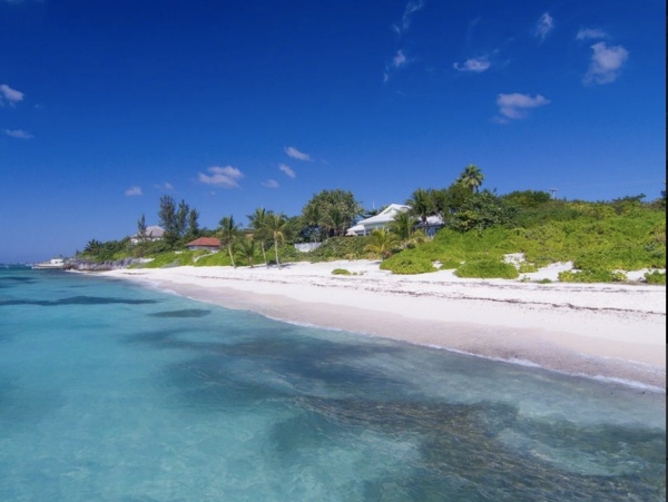 Cayman Luxury Beachfront Vacation Villa