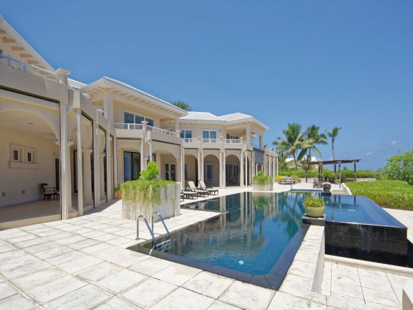 Cayman Luxury Beachfront Vacation Villa