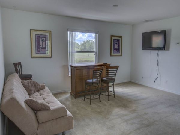 Great Value 4 Bedroom Vacation Home in Bradenton Sleeps 8
