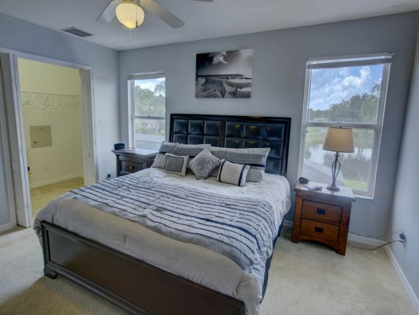 Great Value 4 Bedroom Vacation Home in Bradenton Sleeps 8