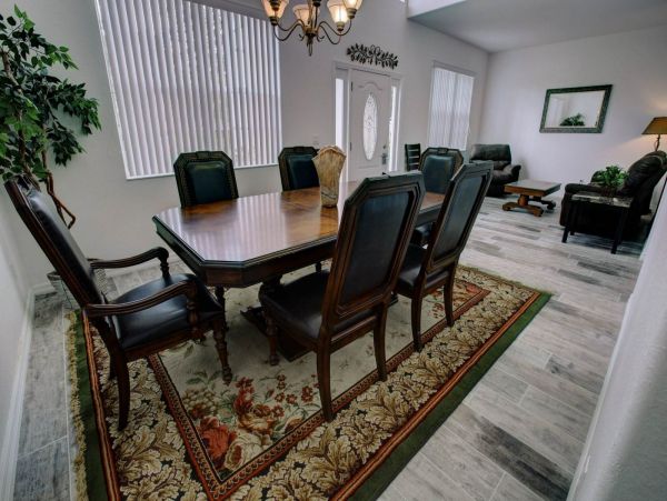Great Value 4 Bedroom Vacation Home in Bradenton Sleeps 8