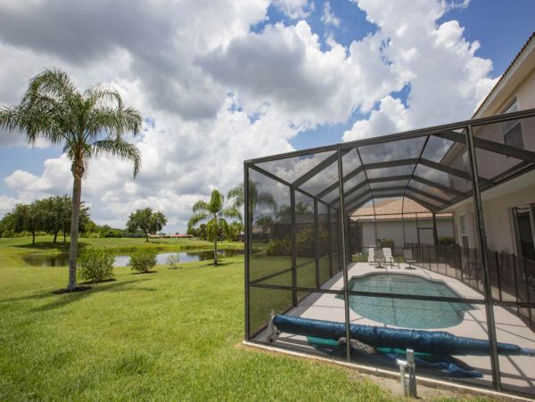 Great Value 4 Bedroom Vacation Home in Bradenton Sleeps 8