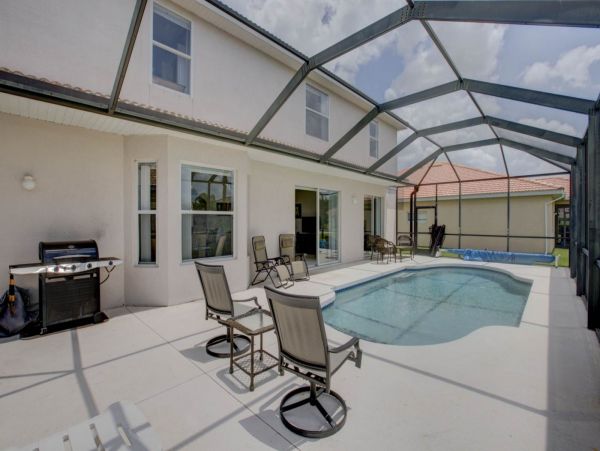 Great Value 4 Bedroom Vacation Home in Bradenton Sleeps 8