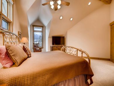 Breckenridge Vacation Home 5 Bedrooms Sleeps 13 Guests