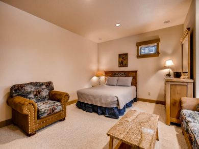 Breckenridge Vacation Home 5 Bedrooms Sleeps 13 Guests
