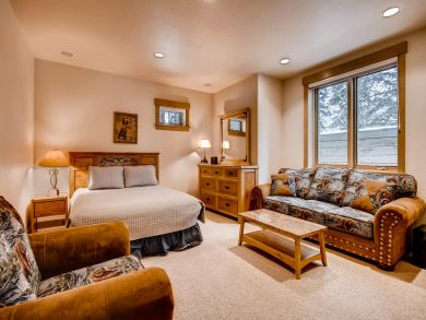 Breckenridge Vacation Home 5 Bedrooms Sleeps 13 Guests