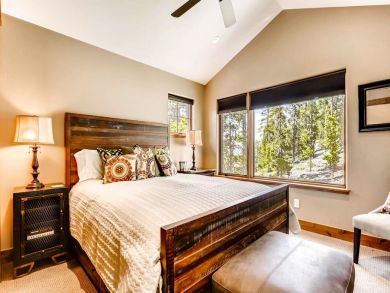 Breckenridge 4 Bedroom 3.5 Bathroom Vacation Home Sleeps 10