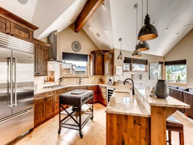Breckenridge 4 Bedroom 3.5 Bathroom Vacation Home Sleeps 10