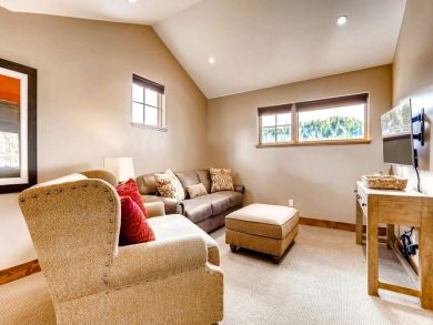 Breckenridge 4 Bedroom 3.5 Bathroom Vacation Home Sleeps 10