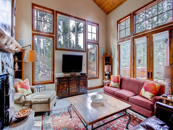 Mountain Vacation Home With Hot Tub 14 Guests