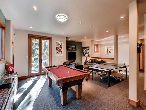 Mountain Vacation Home With Hot Tub 14 Guests