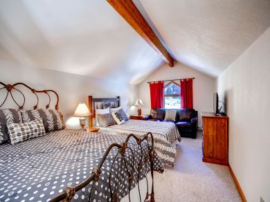 Mountain View 5 Bedroom Vacation Home in Breckenridge