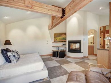 Luxury Breckenridge Vacation Home 4 Bedrooms Sleeps Twelve