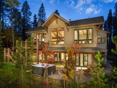 Breckenrdige Four Bedroom Mountain View Home Private Hot Tub