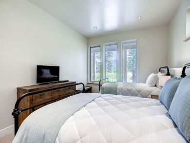 Breckenrdige Four Bedroom Mountain View Home Private Hot Tub