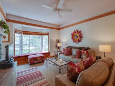 Beaver Creek Vacation Condo Sleeps Six Guests