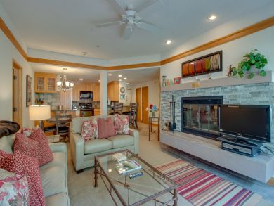 Beaver Creek Vacation Condo Sleeps Six Guests