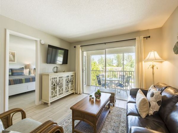 Siesta Key Vacation Rental Condo Located At Beach Sleeps 6