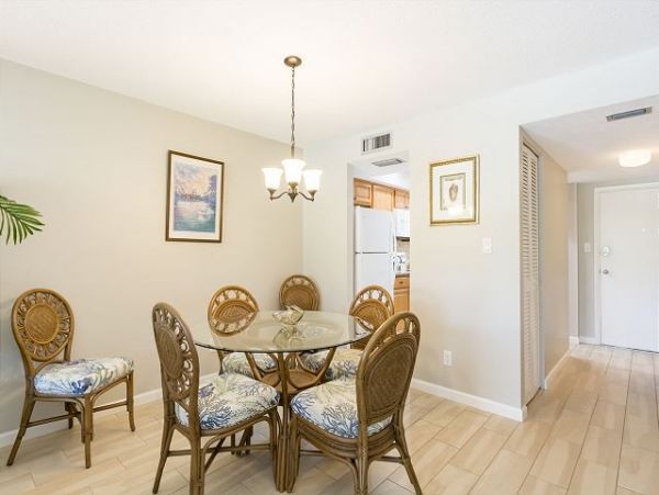 Siesta Key Vacation Rental Condo Located At Beach Sleeps 6