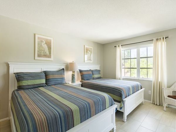 Siesta Key Vacation Rental Condo Located At Beach Sleeps 6