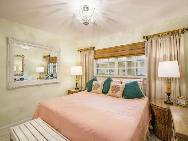 Charming Vacation Rental on Siesta Key Six Guests