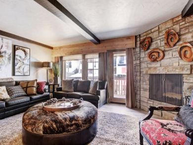 Vail Walk to Lift Cozy Studio Pool & Hot Tub