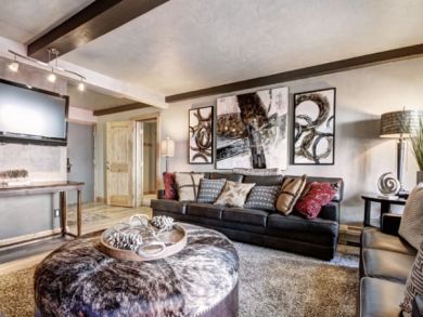 Vail Walk to Lift Cozy Studio Pool & Hot Tub