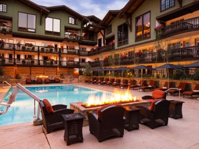Vail Walk to Lift Cozy Studio Pool & Hot Tub