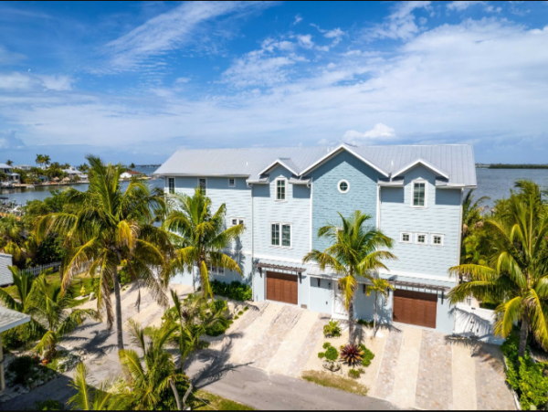 Luxury Bradenton Beach Home: Pool, Spa, & Bay Views