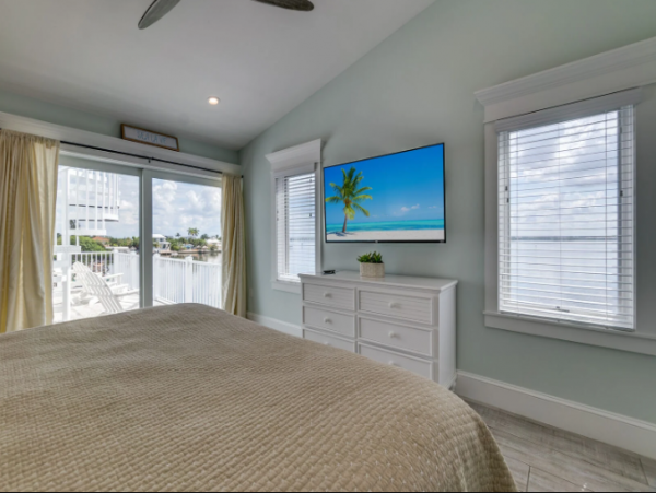 Luxury Bradenton Beach Home: Pool, Spa, & Bay Views