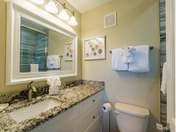 Charming Vacation Rental on Siesta Key Call Today