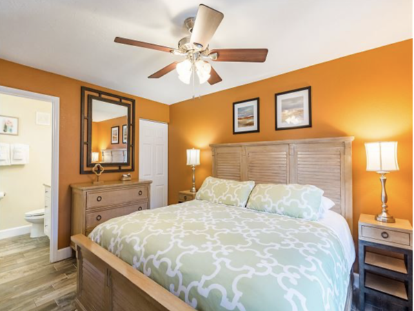 Charming Vacation Rental on Siesta Key Call Today