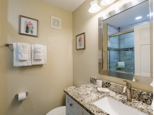 Charming Vacation Rental on Siesta Key Call Today